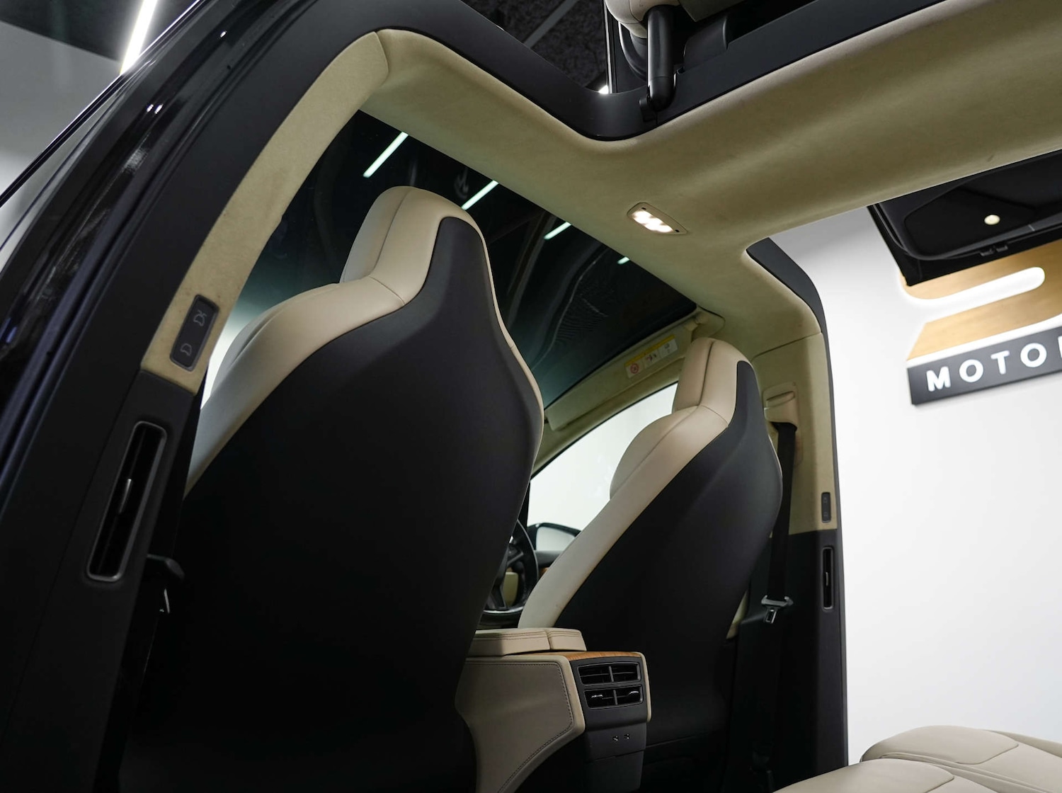 Used Tesla Model X 2019 for sale - 77567810: Photo 78