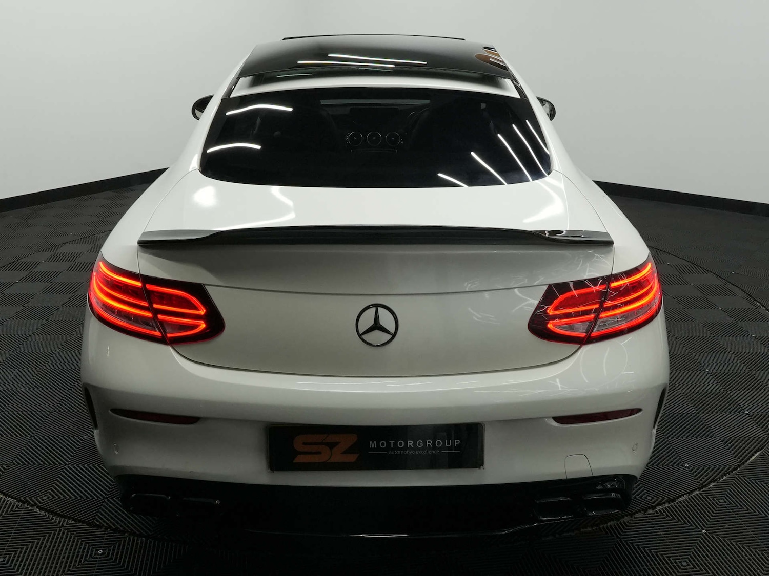 Used Mercedes-Benz C Class 2018 for sale - 76542303: Photo 11