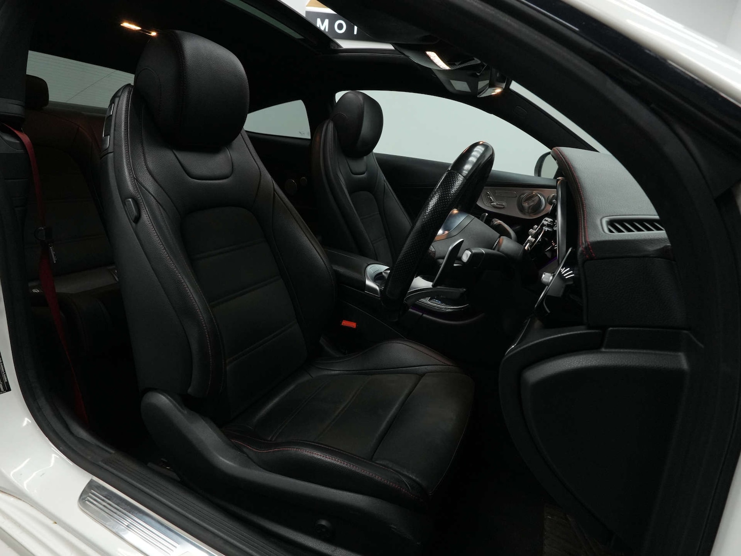 Used Mercedes-Benz C Class 2018 for sale - 76542303: Photo 13