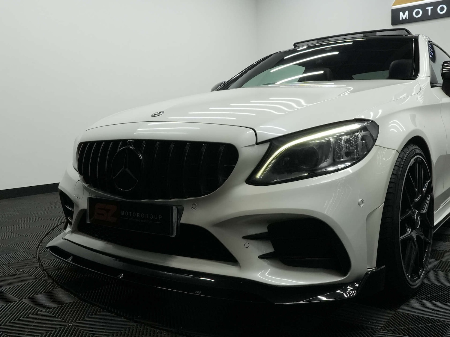 Used Mercedes-Benz C Class 2018 for sale - 76542303: Photo 17