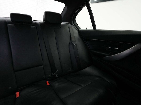 Used BMW 3 Series 2017 for sale - 76278402: Photo 26