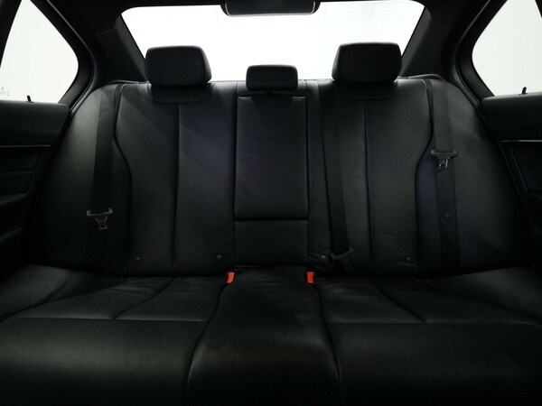 Used BMW 3 Series 2017 for sale - 76278402: Photo 27