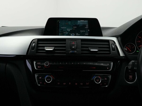 Used BMW 3 Series 2017 for sale - 76278402: Photo 45