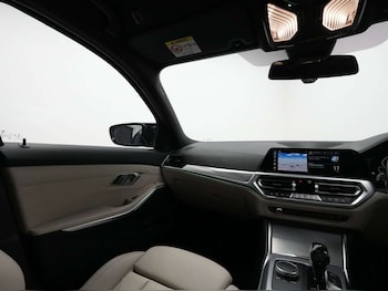 Used BMW 3 Series 2019 for sale - 76382751: Photo