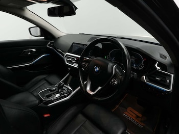 Used BMW 3 Series 2020 for sale - 76431118: Photo