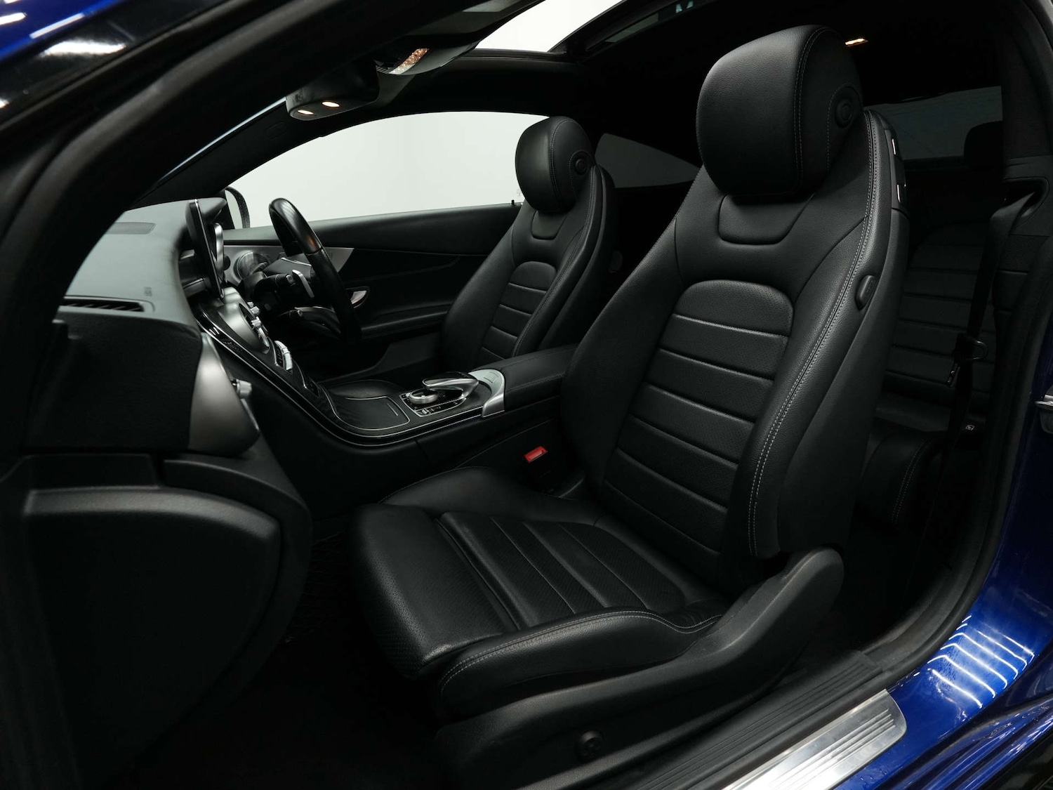 Used Mercedes-Benz C Class 2018 for sale - 76629588: Photo 26