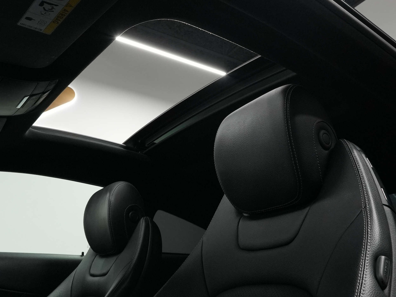 Used Mercedes-Benz C Class 2018 for sale - 76629588: Photo 32