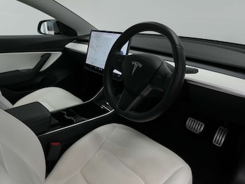 Used Tesla Model 3 2021 for sale - 76384154: Photo