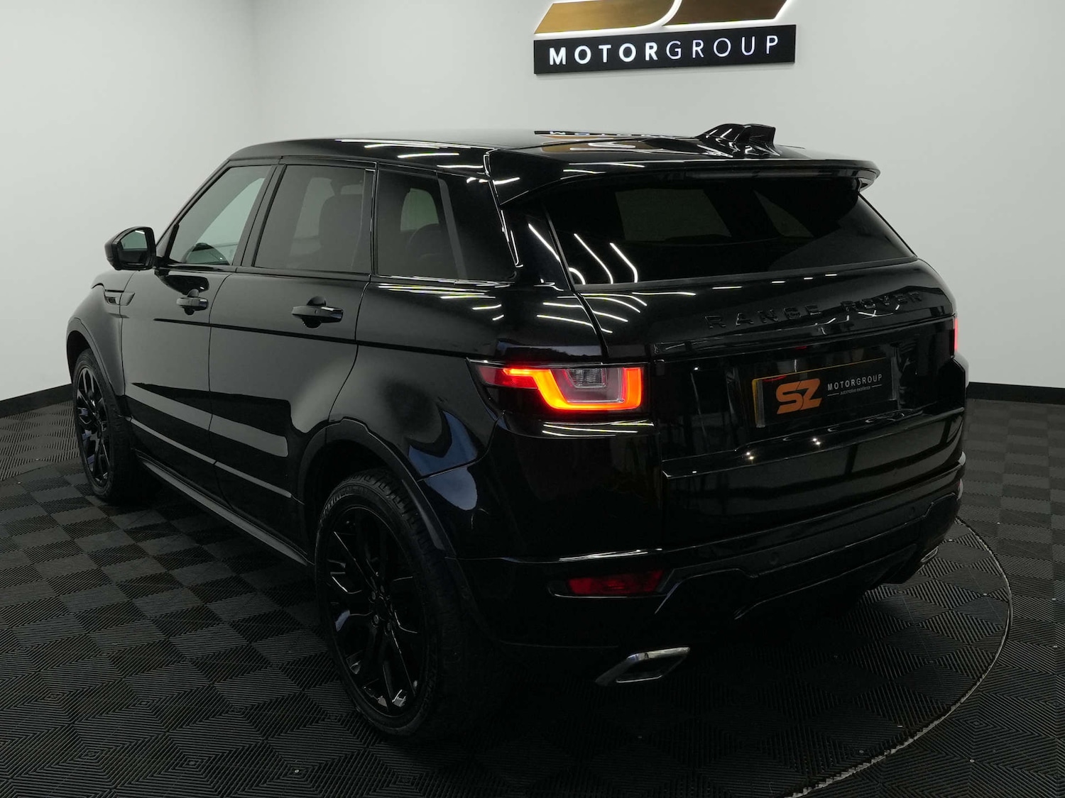 Used Land Rover Range Rover Evoque 2015 for sale - 77054923: Photo 10