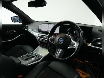 Used BMW 3 Series 2022 for sale - 77917765: Photo