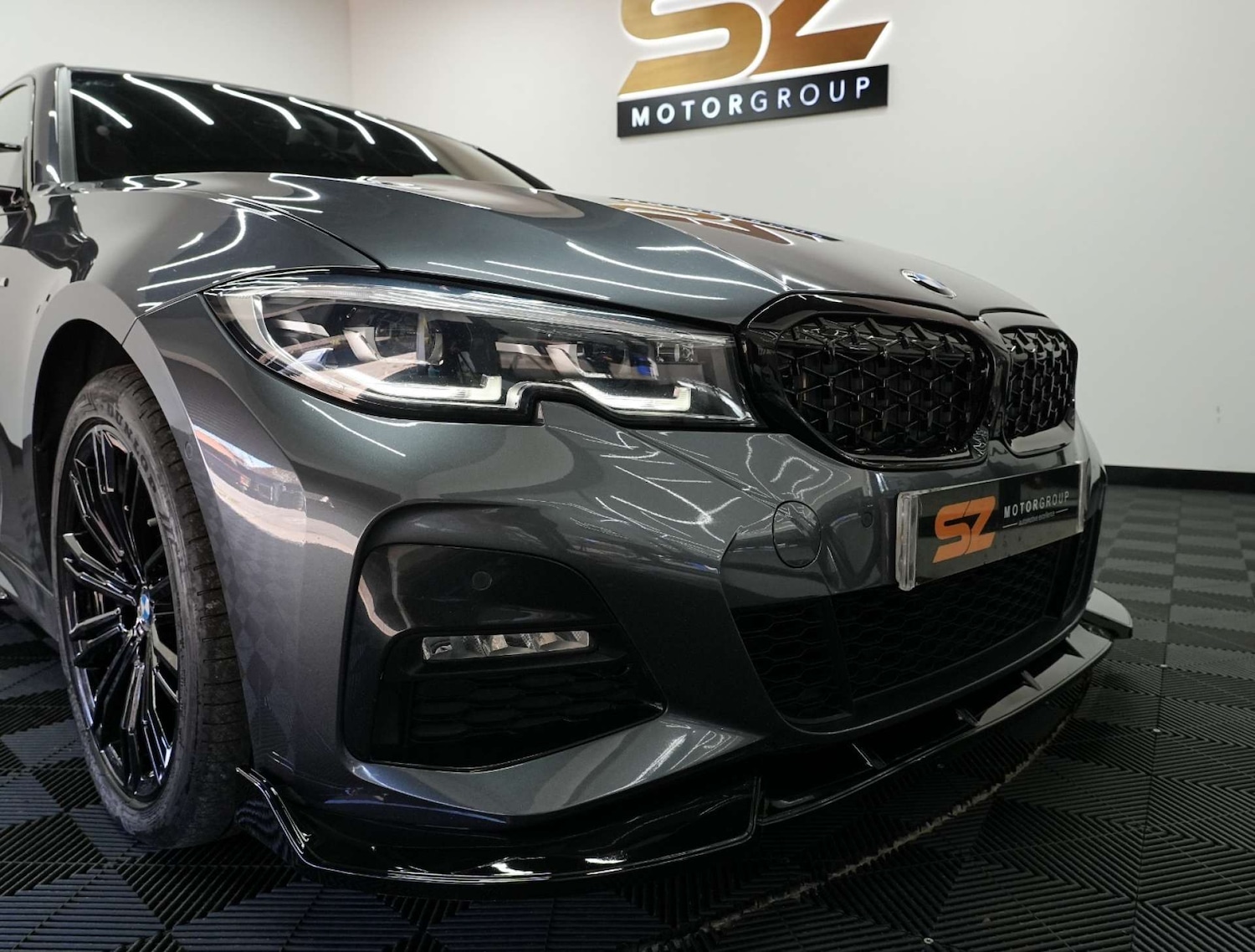 Used BMW 3 Series 2019 for sale - 78179619: Photo 2