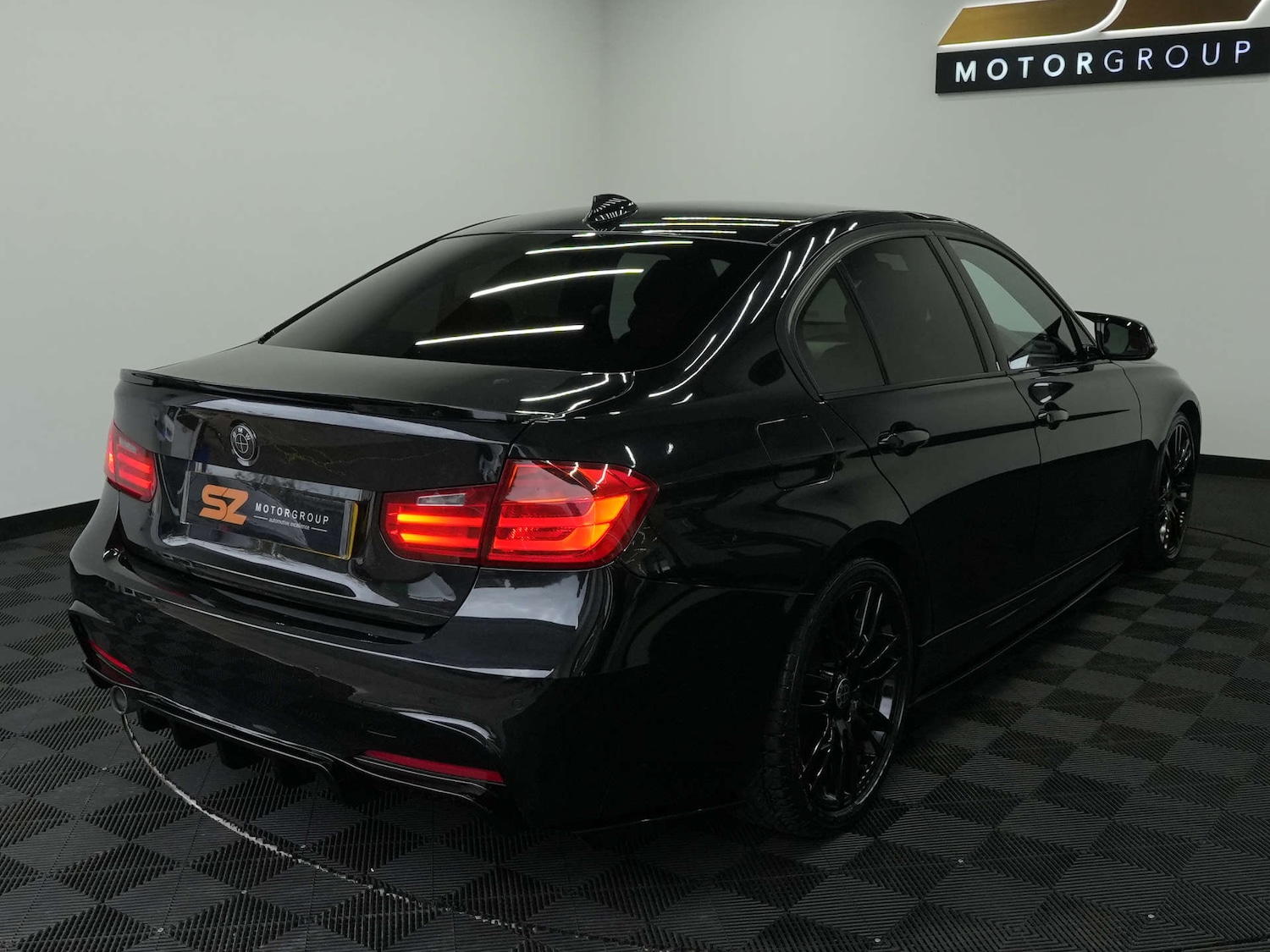 Used BMW 3 Series 2012 for sale - 76629509: Photo 12