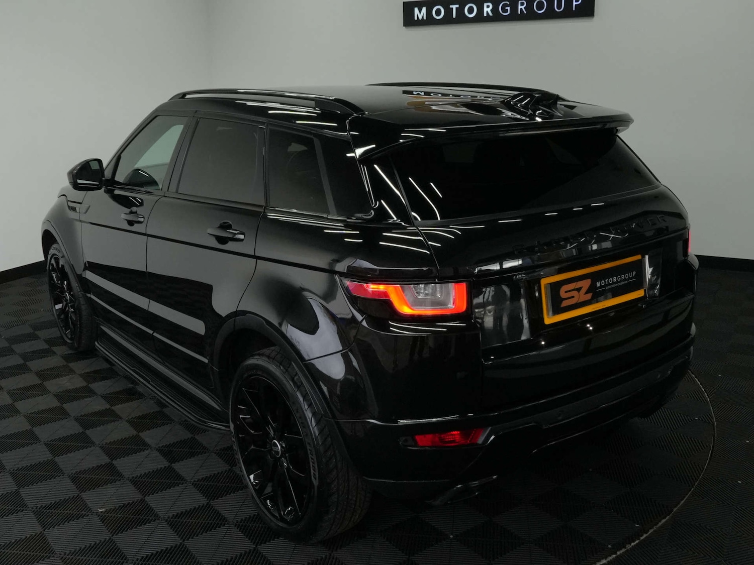 Used Land Rover Range Rover Evoque 2016 for sale - 76451742: Photo 10