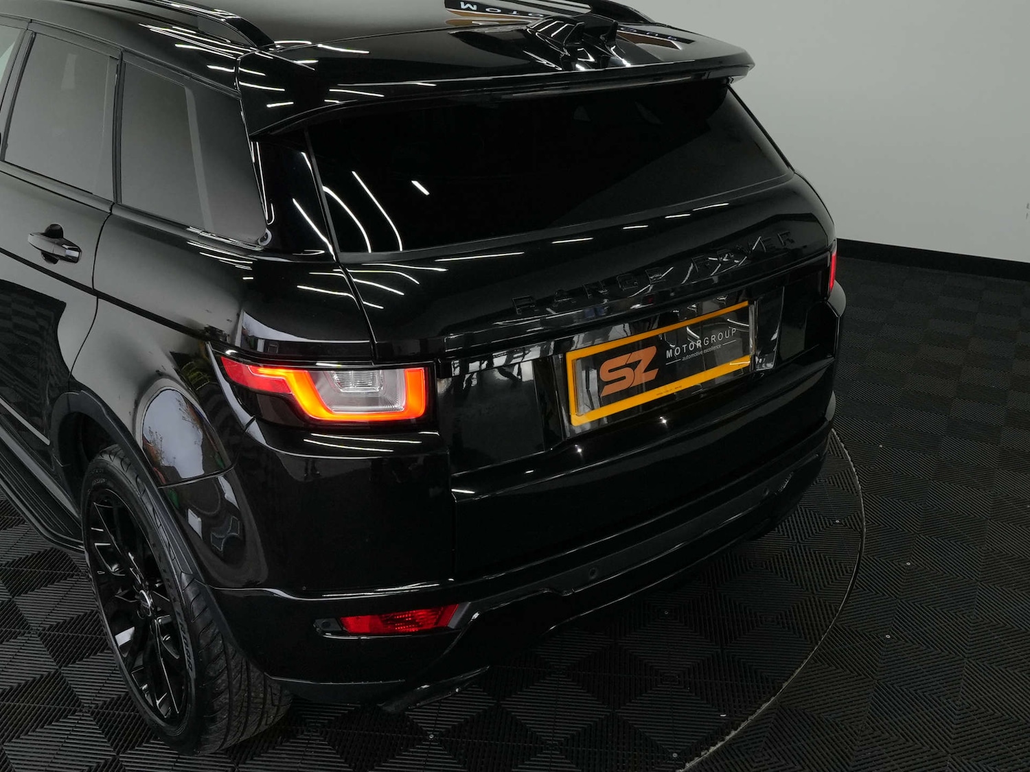 Used Land Rover Range Rover Evoque 2016 for sale - 76451742: Photo 17