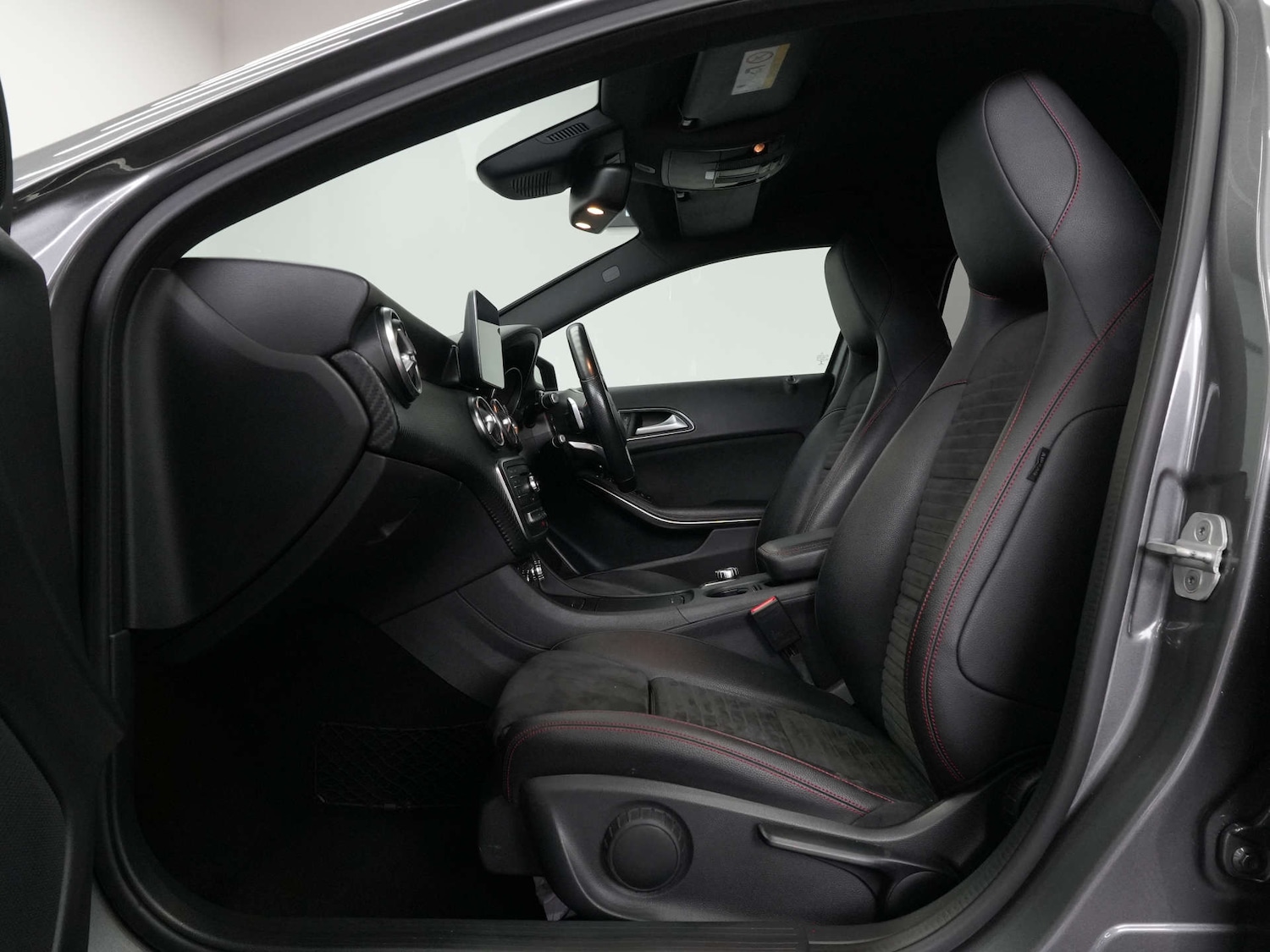 Used Mercedes-Benz A-Class 2017 for sale - 76301979: Photo 62