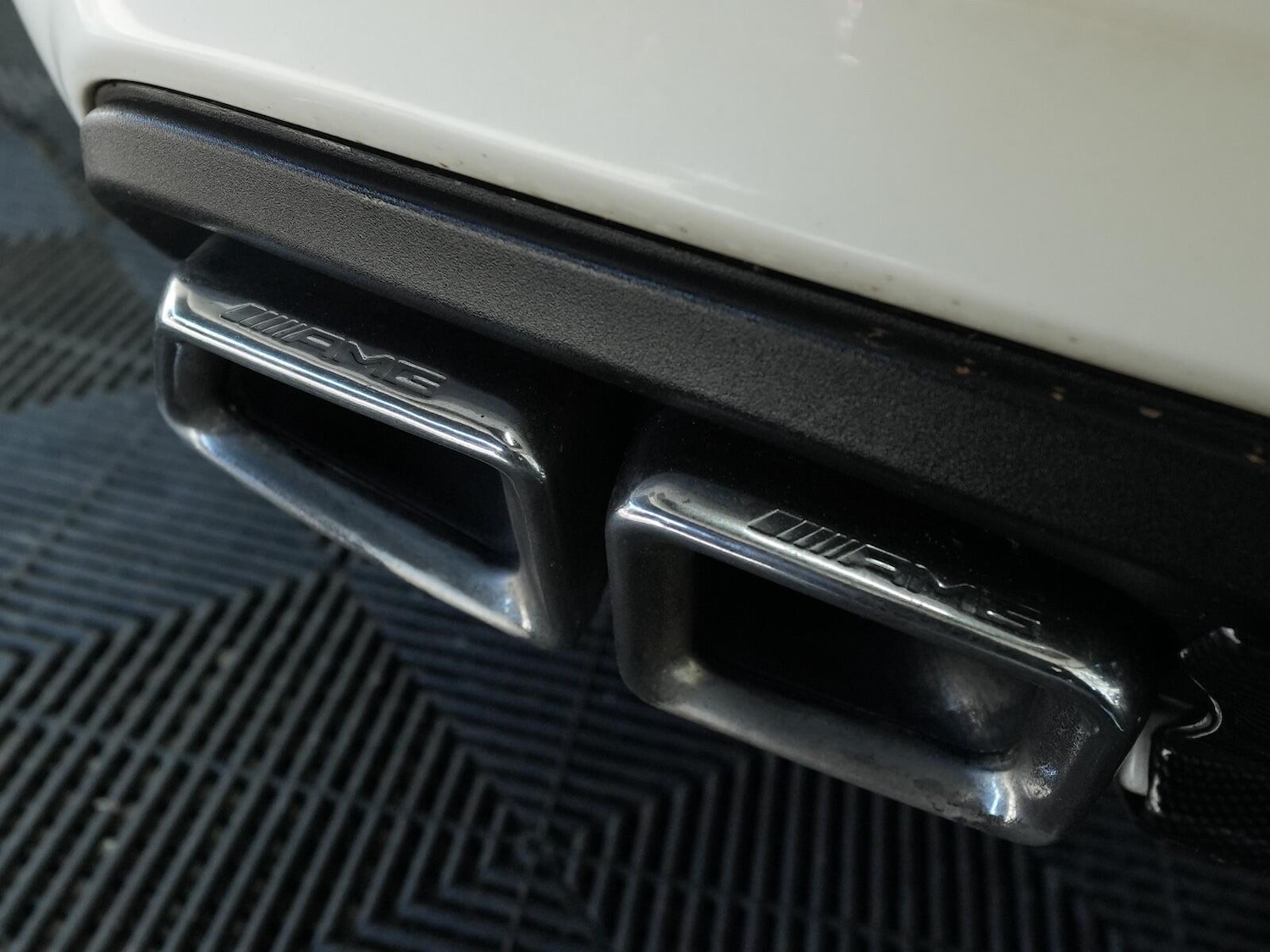 Used Mercedes-Benz E-Class 2011 for sale - 76042459: Photo 24