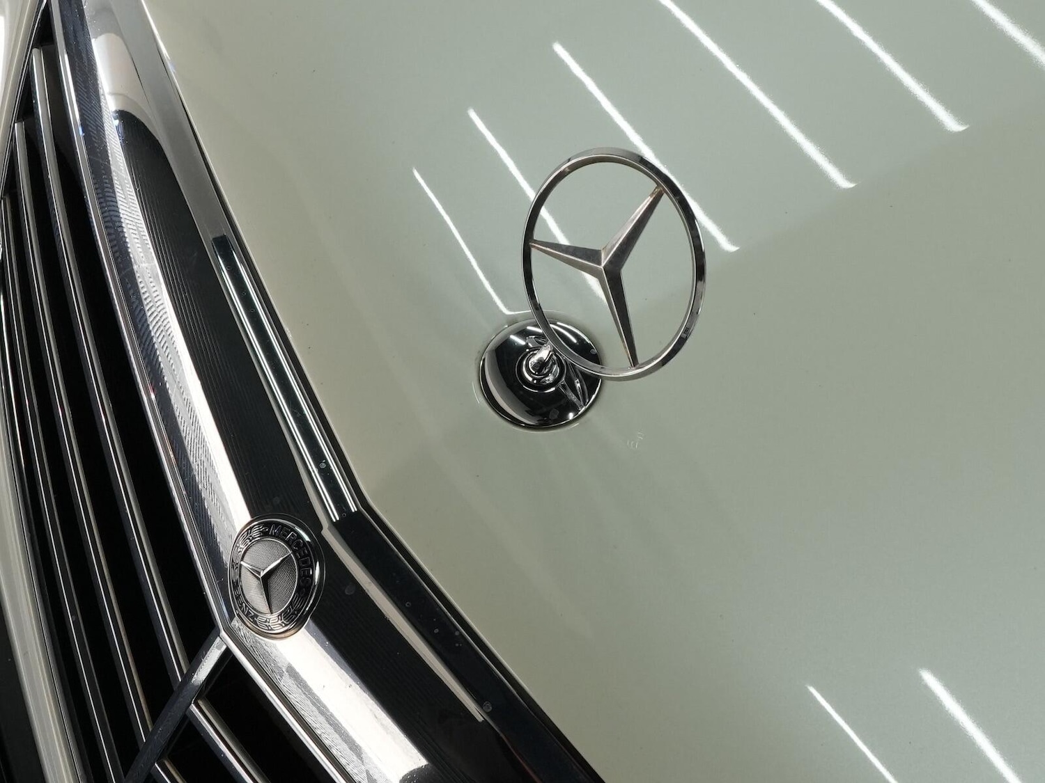 Used Mercedes-Benz E-Class 2011 for sale - 76042459: Photo 49