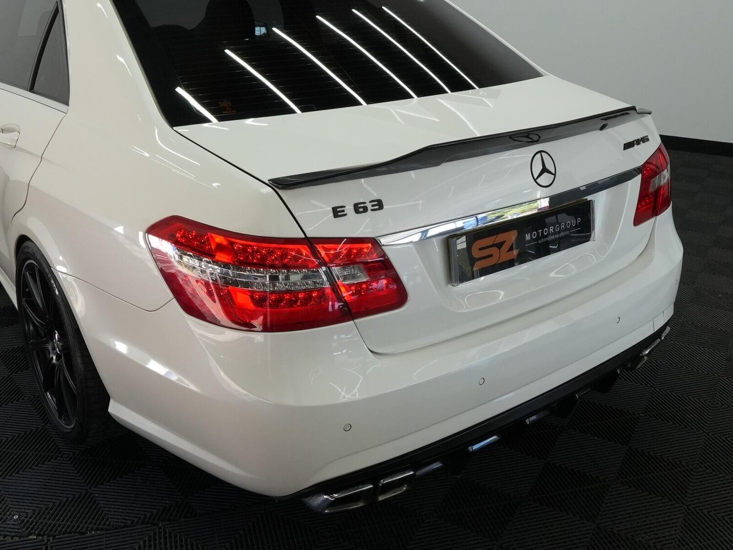 Used Mercedes-Benz E-Class 2011 for sale - 76042459: Photo 55