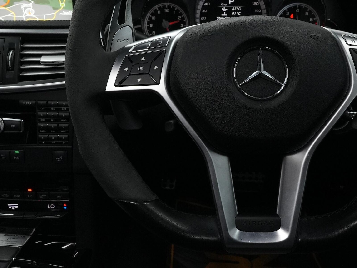 Used Mercedes-Benz E-Class 2011 for sale - 76042459: Photo 59