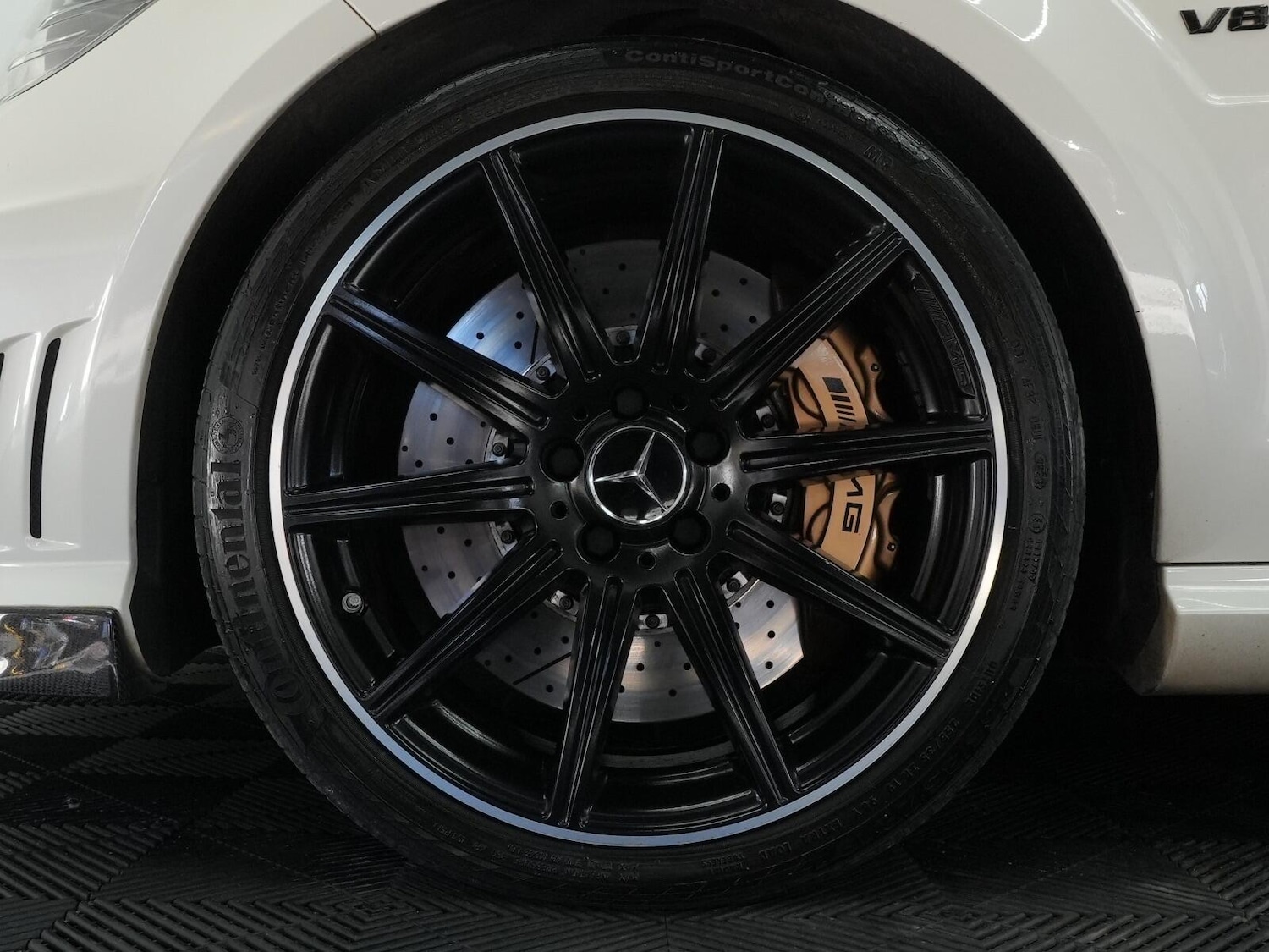 Used Mercedes-Benz E-Class 2011 for sale - 76042459: Photo 69