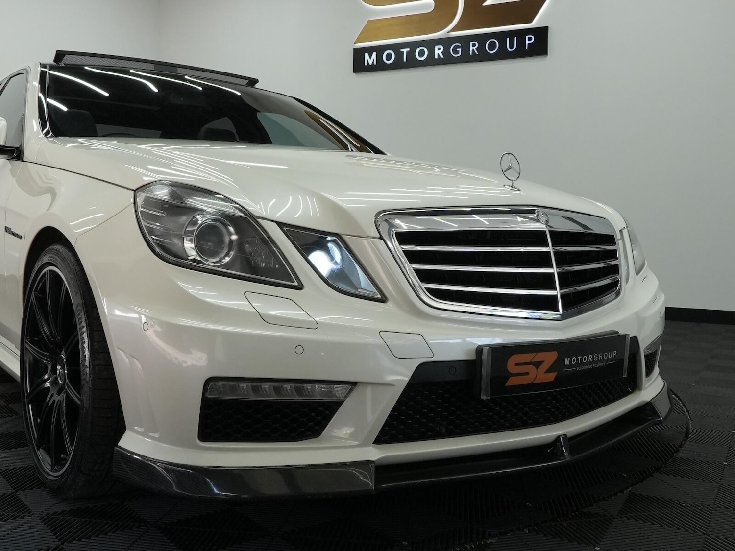 Used Mercedes-Benz E-Class 2011 for sale - 76042459: Photo 7