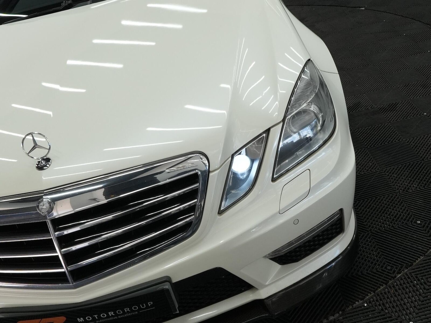 Used Mercedes-Benz E-Class 2011 for sale - 76042459: Photo 74