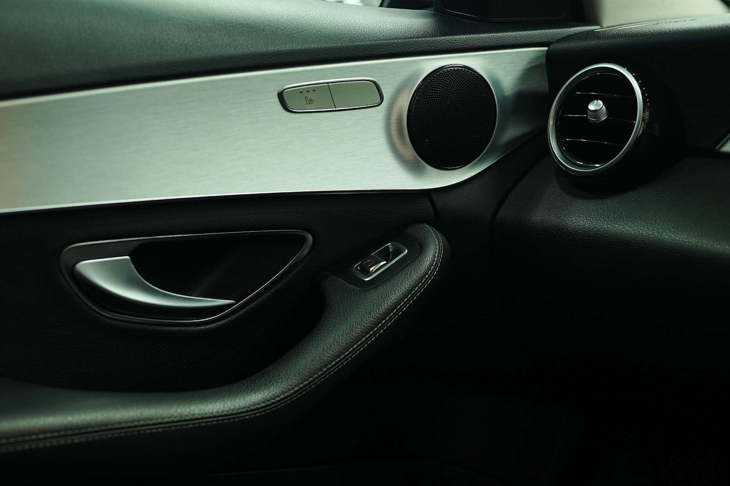 Used Mercedes-Benz C Class 2016 for sale - 76861626: Photo 44