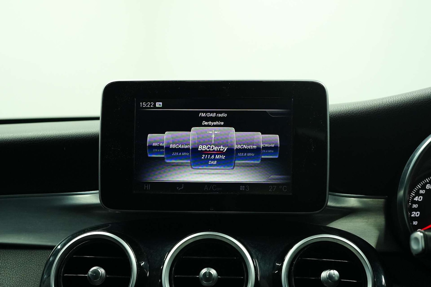 Used Mercedes-Benz C Class 2016 for sale - 76861626: Photo 48