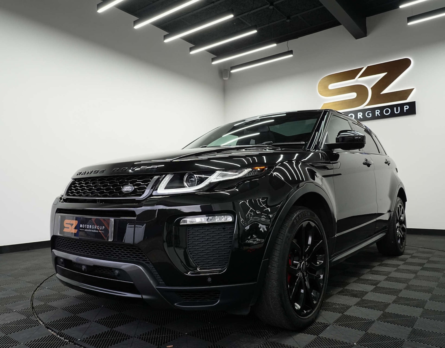 Used Land Rover Range Rover Evoque 2017 for sale - 77504121: Photo 4