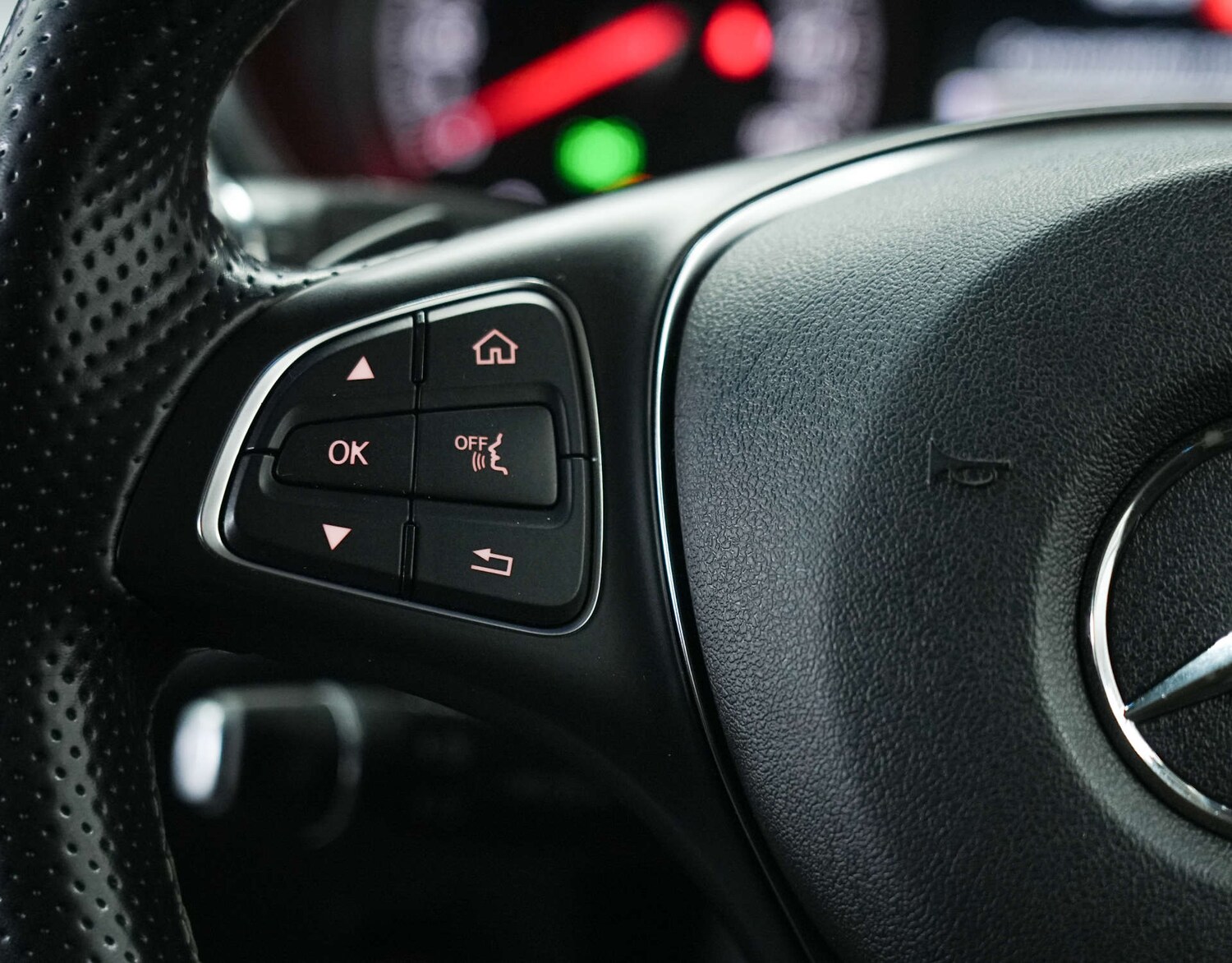 Used Mercedes-Benz X Class 2018 for sale - 78094510: Photo 65