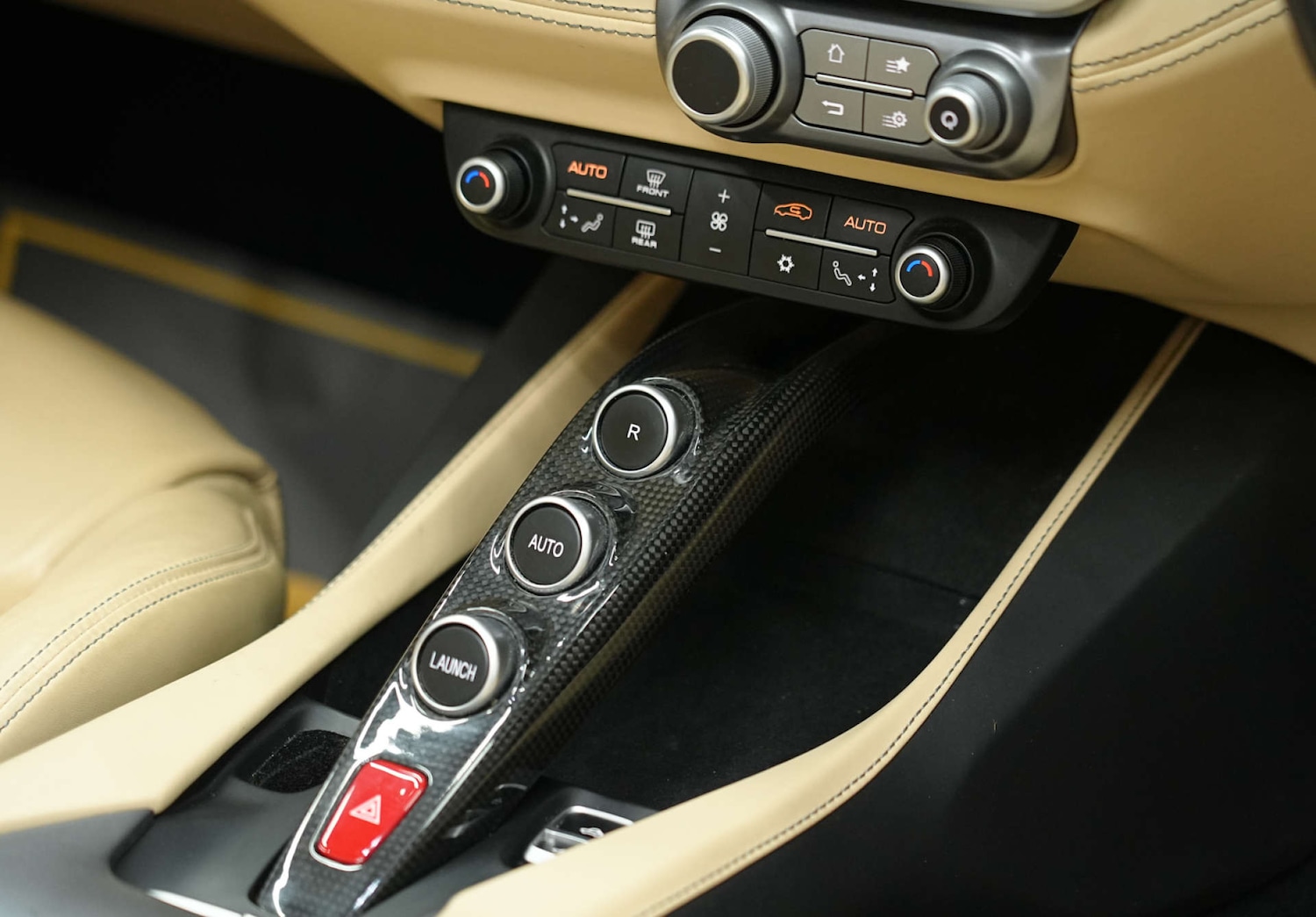 Used Ferrari Portofino 2019 for sale - 78039611: Photo 24