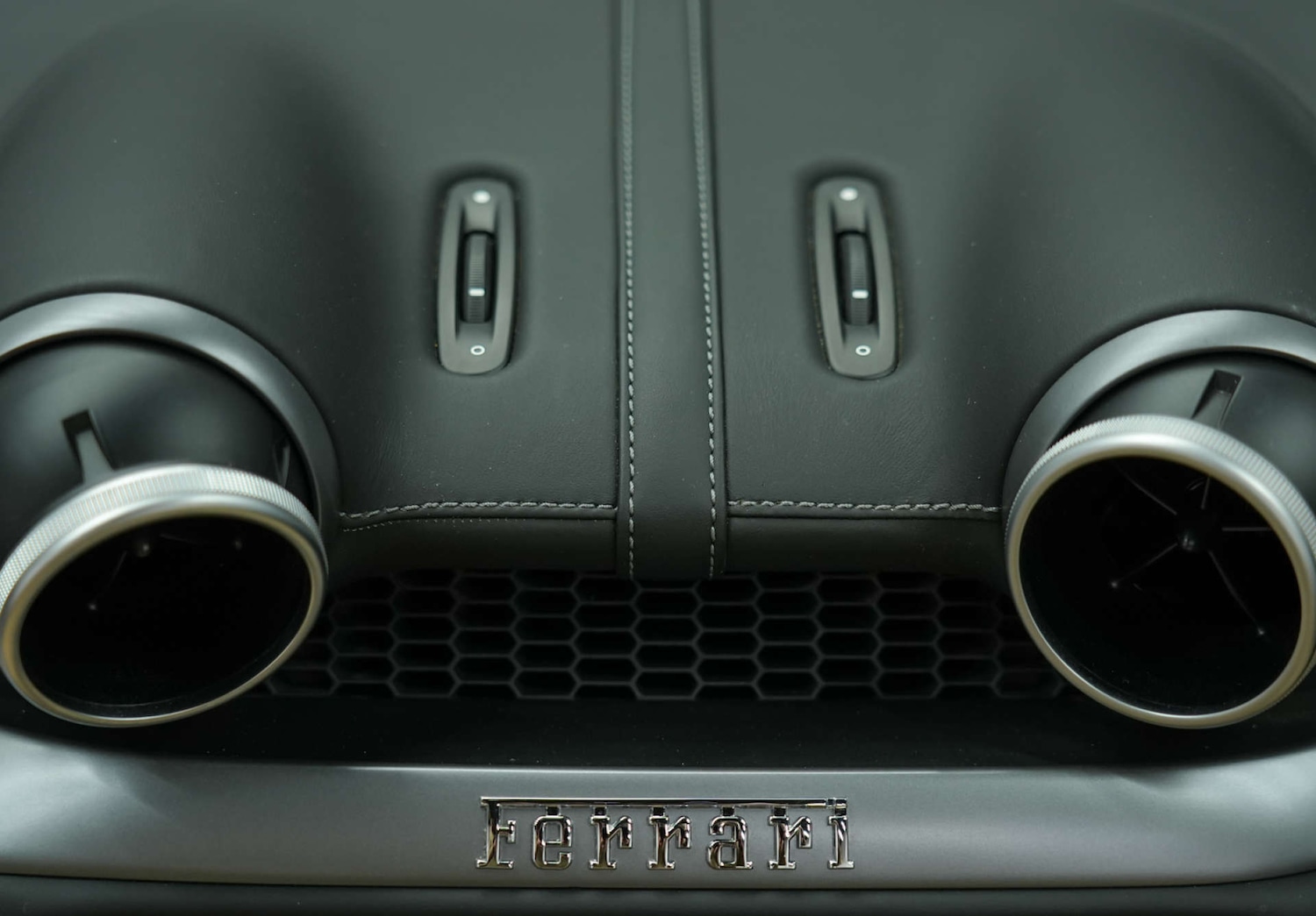 Used Ferrari Portofino 2019 for sale - 78039611: Photo 74