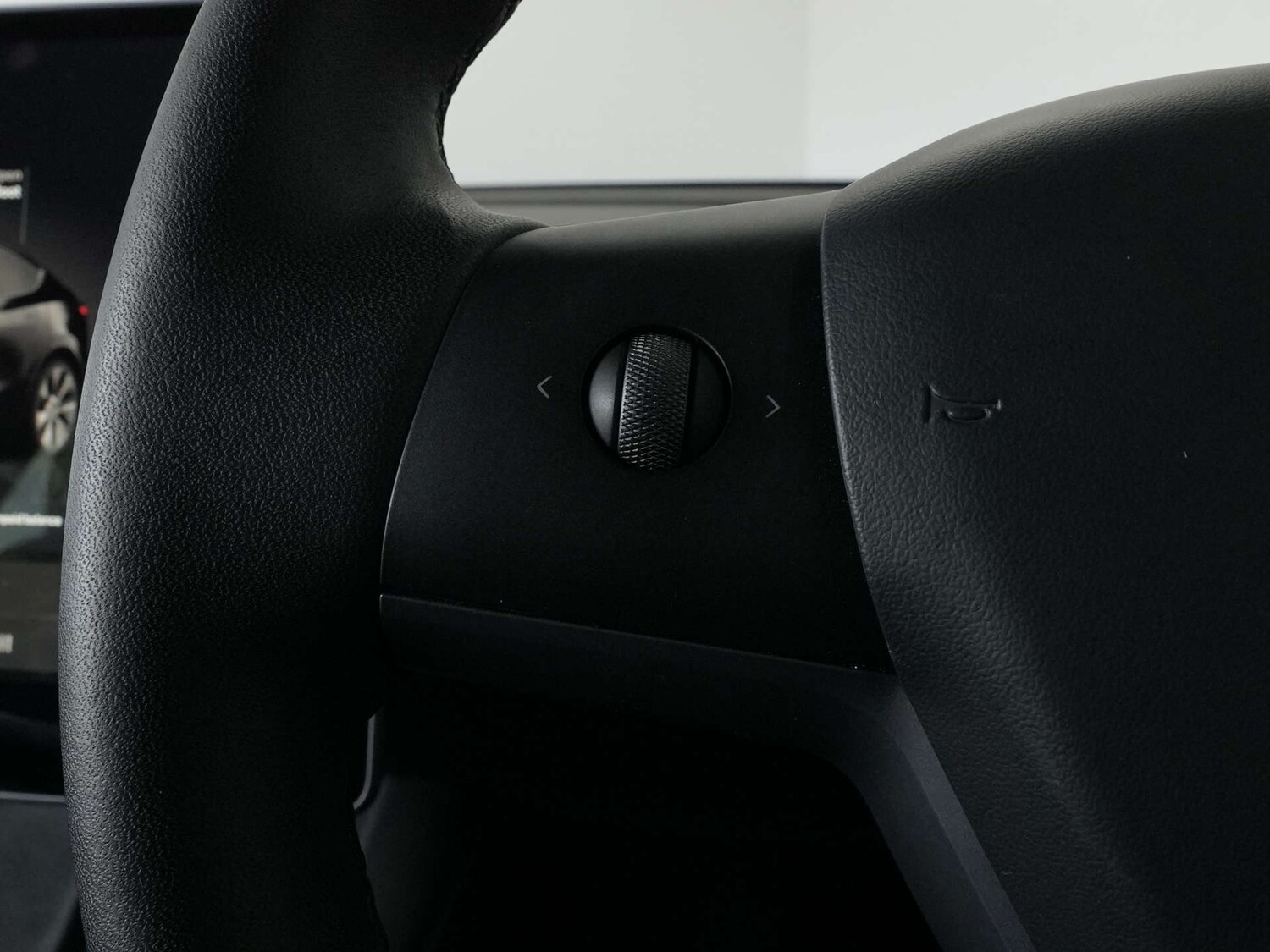 Used Tesla Model Y 2022 for sale - 77946347: Photo 69