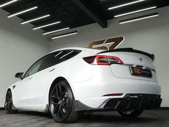 Used Tesla Model 3 2019 for sale - 76189703: Photo 2