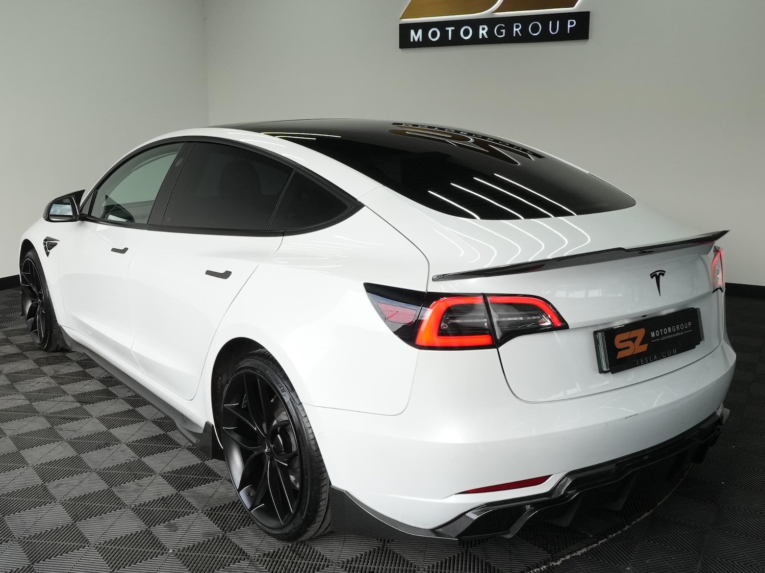 Used Tesla Model 3 2019 for sale - 76189703: Photo 32