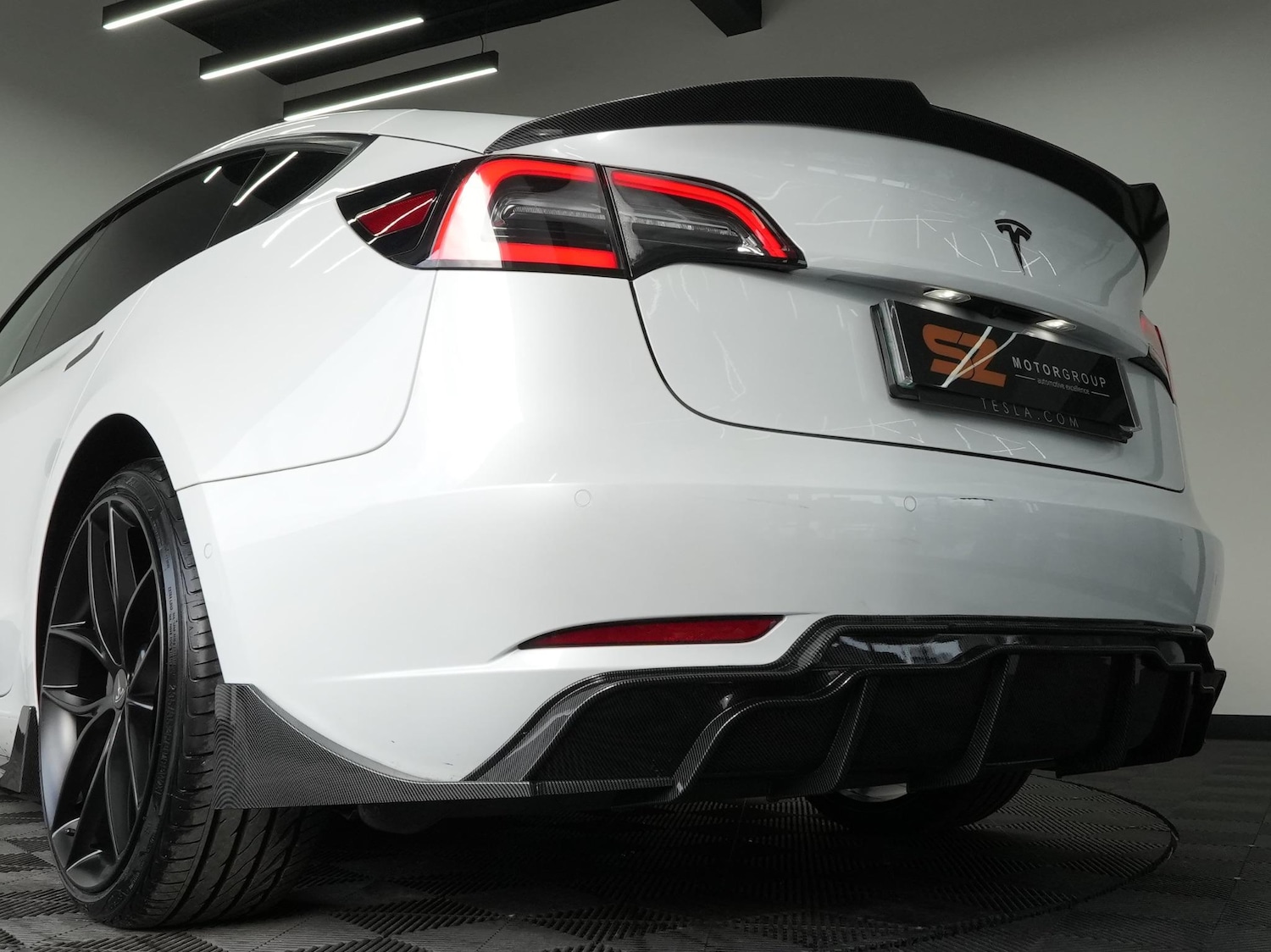 Used Tesla Model 3 2019 for sale - 76189703: Photo 8