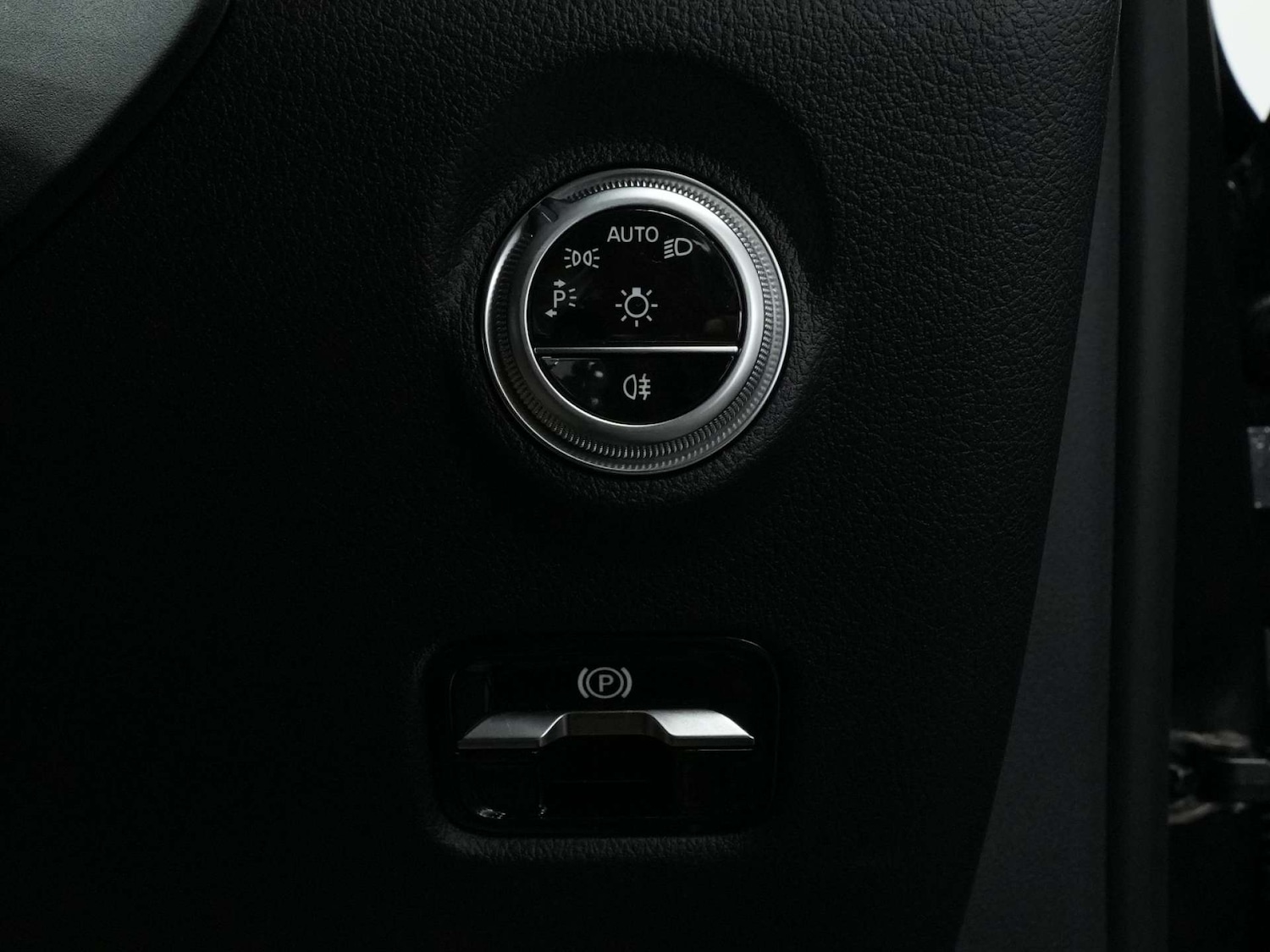 Used Mercedes-Benz C Class 2023 for sale - 76588257: Photo 67