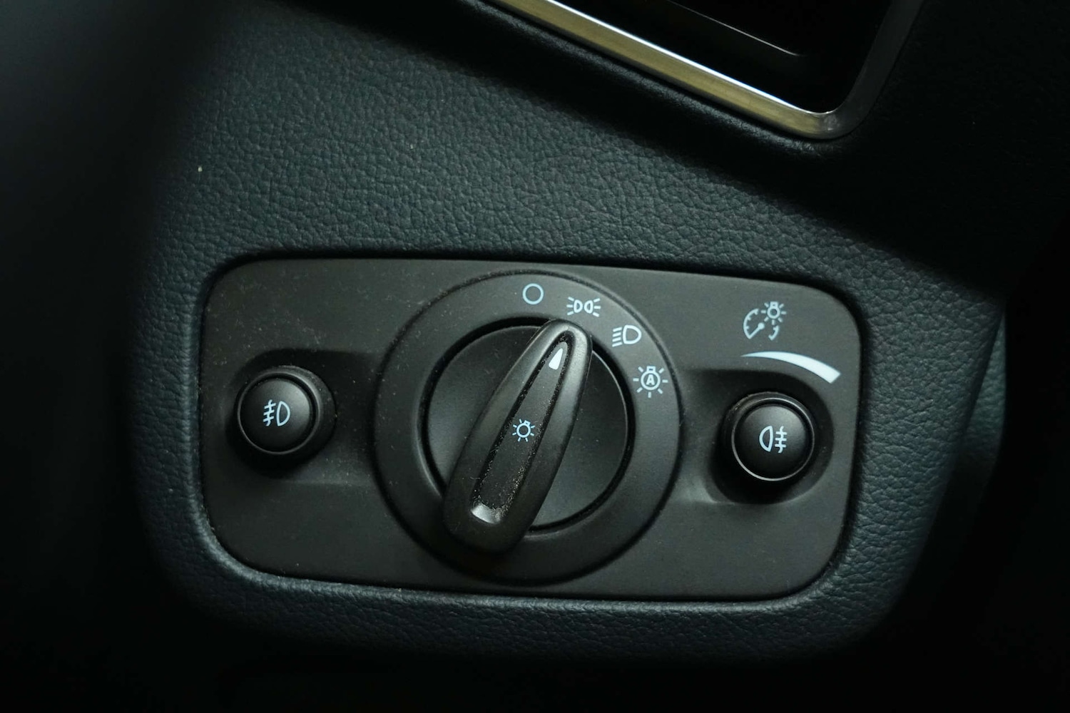 Used Ford C-Max 2014 for sale - 77088699: Photo 73