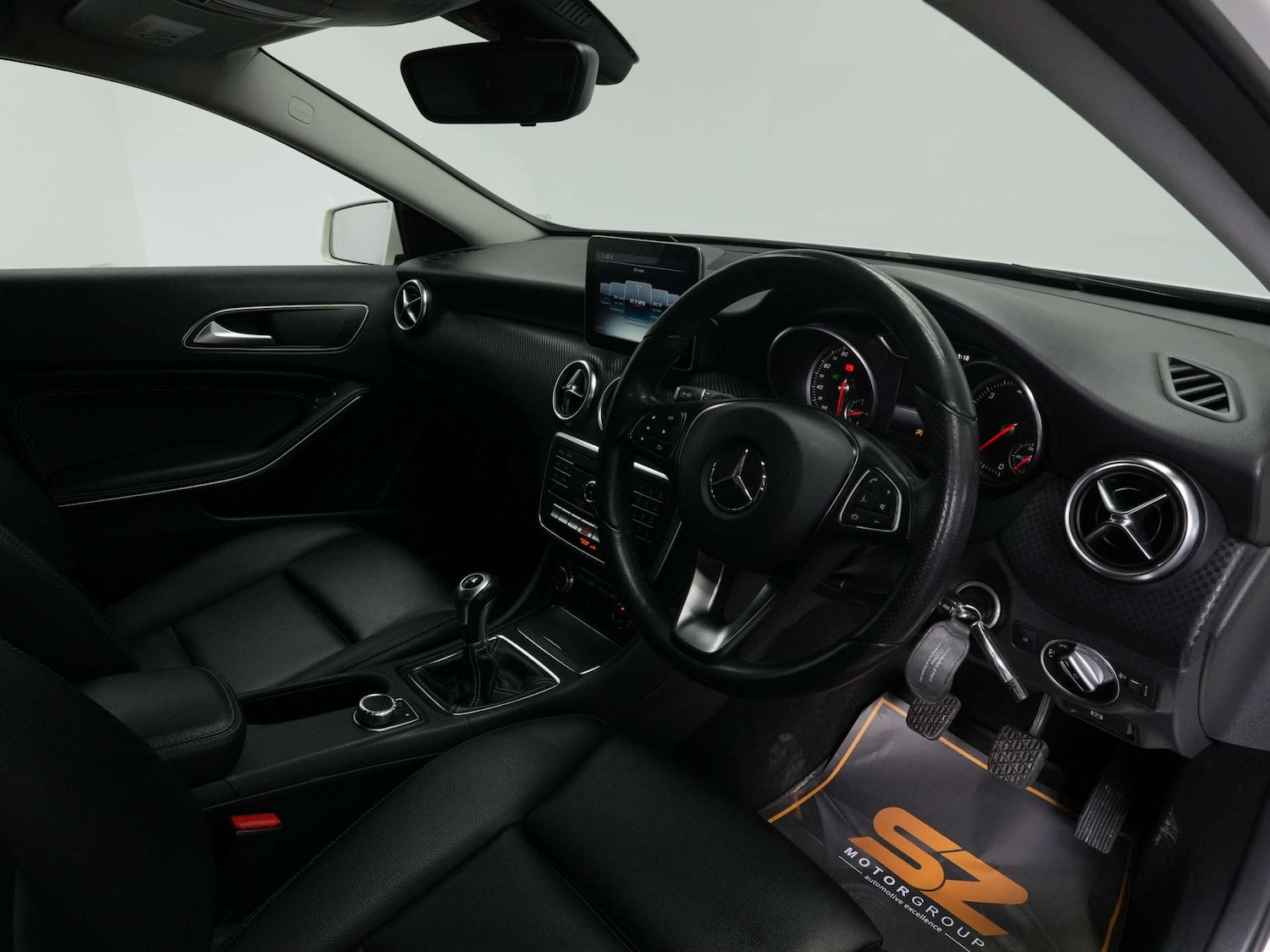 Used Mercedes-Benz A-Class 2017 for sale - 78064636: Photo 3