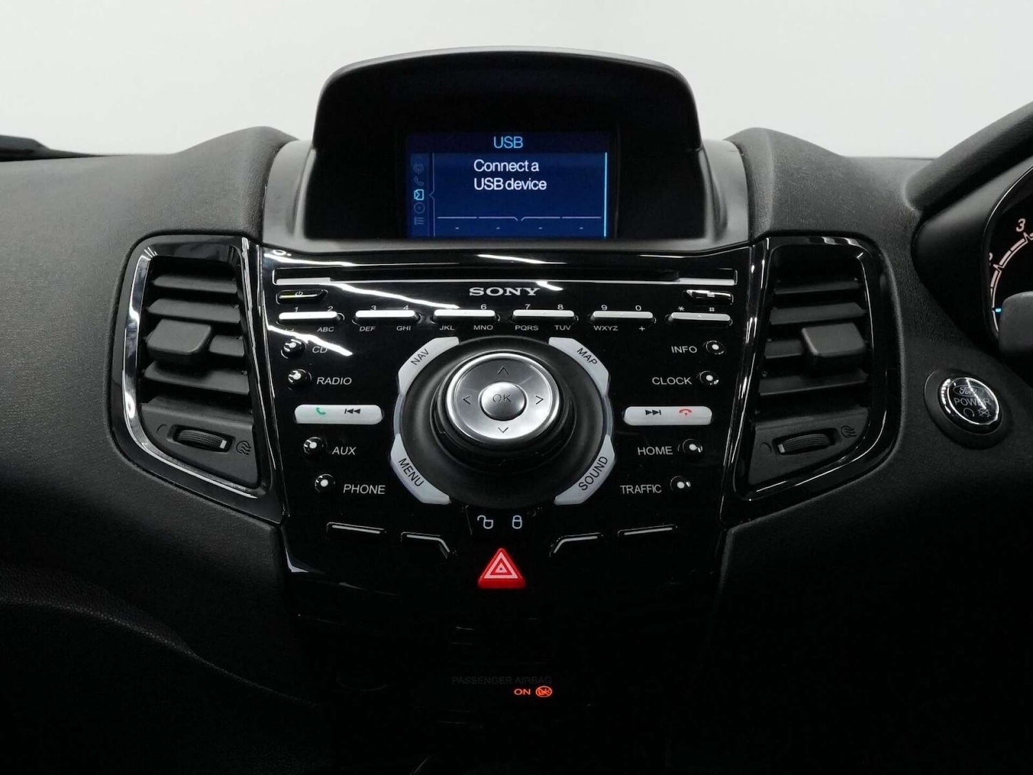 Used Ford Fiesta 2015 for sale - 76278452: Photo 49