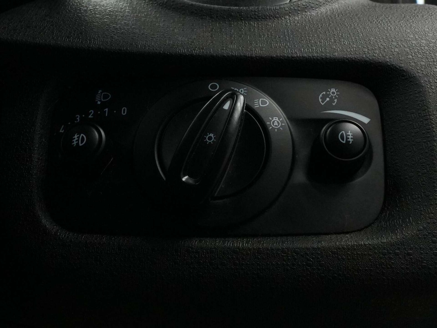 Used Ford Fiesta 2015 for sale - 76278452: Photo 51