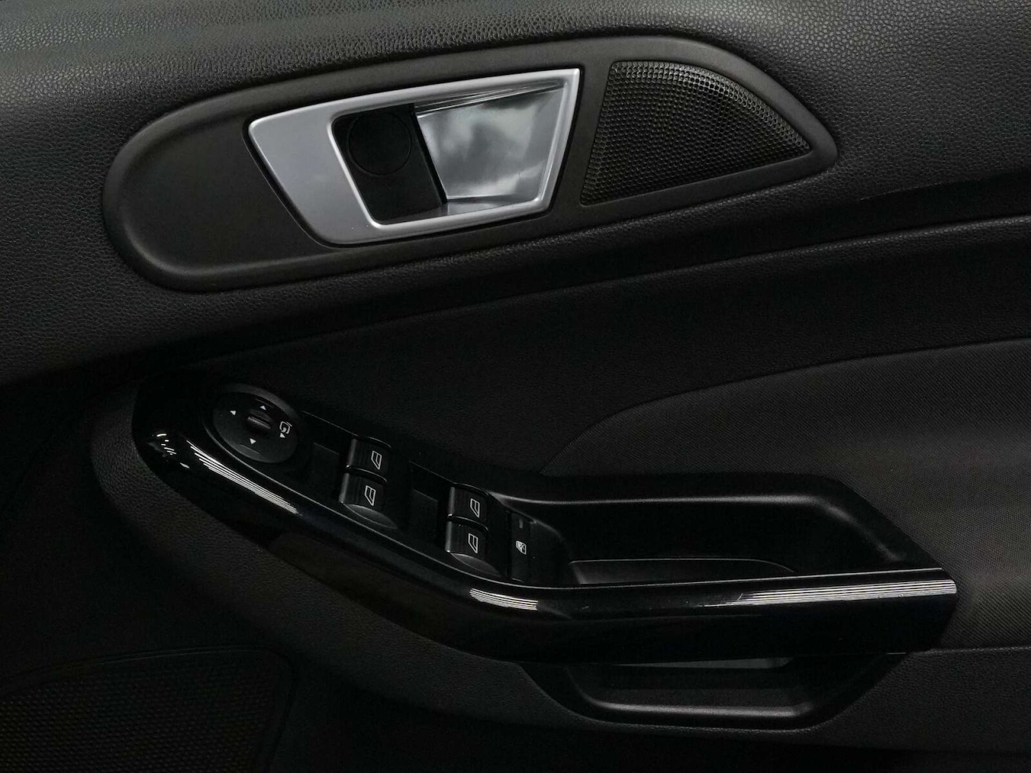 Used Ford Fiesta 2015 for sale - 76278452: Photo 60