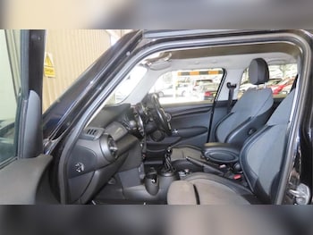 Used MINI Hatch 2017 for sale - 78452419: Photo