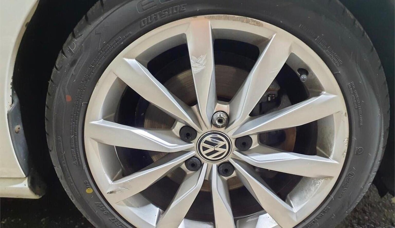 Used Volkswagen Golf 2019 for sale - 77721313: Photo 2