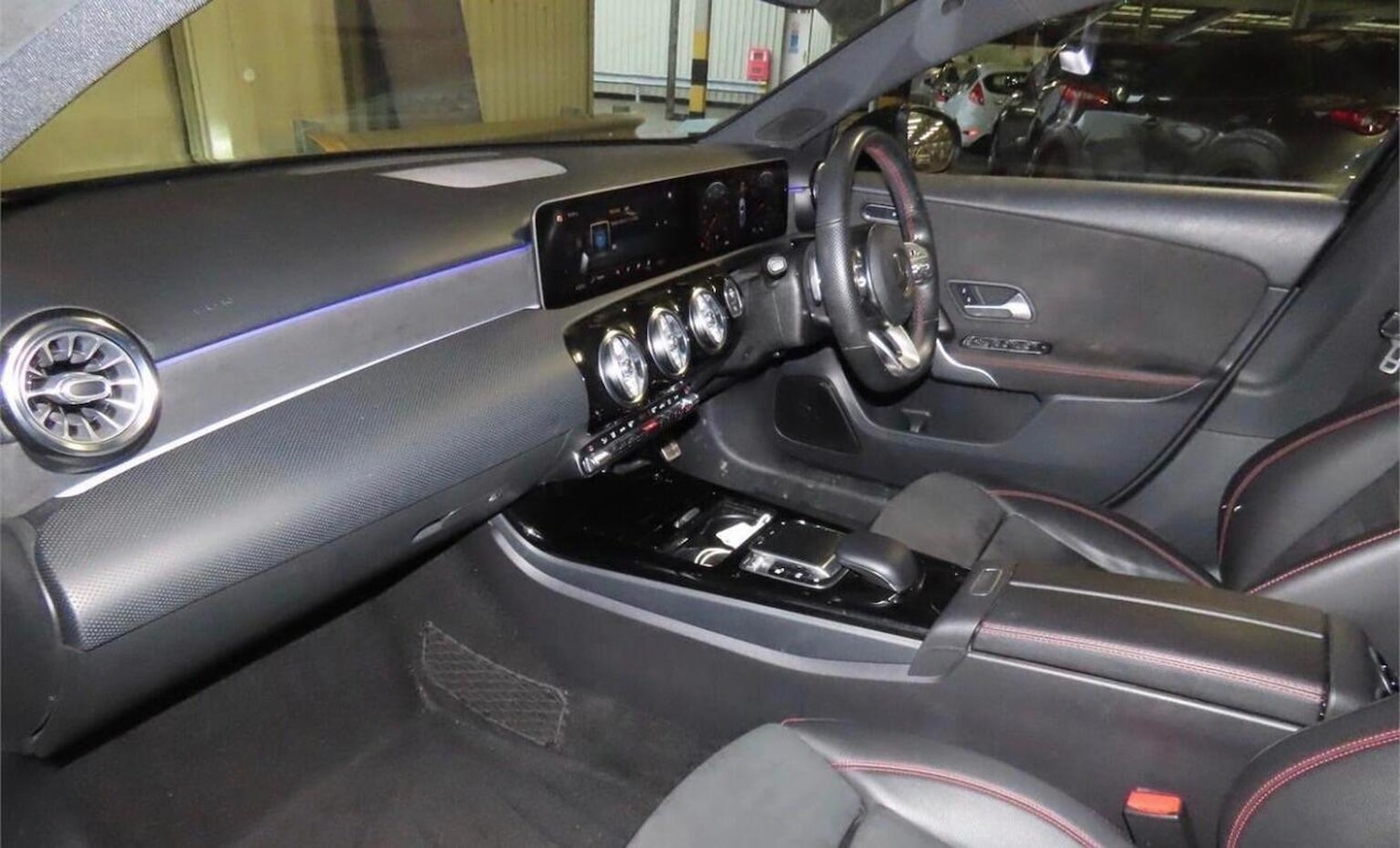 Used Mercedes-Benz A-Class 2018 for sale - 77694350: Photo 2