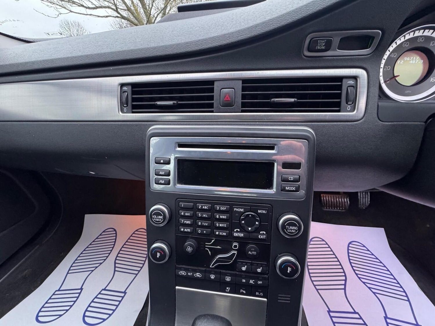 Used Volvo V70 2010 for sale - 77482294: Photo 11