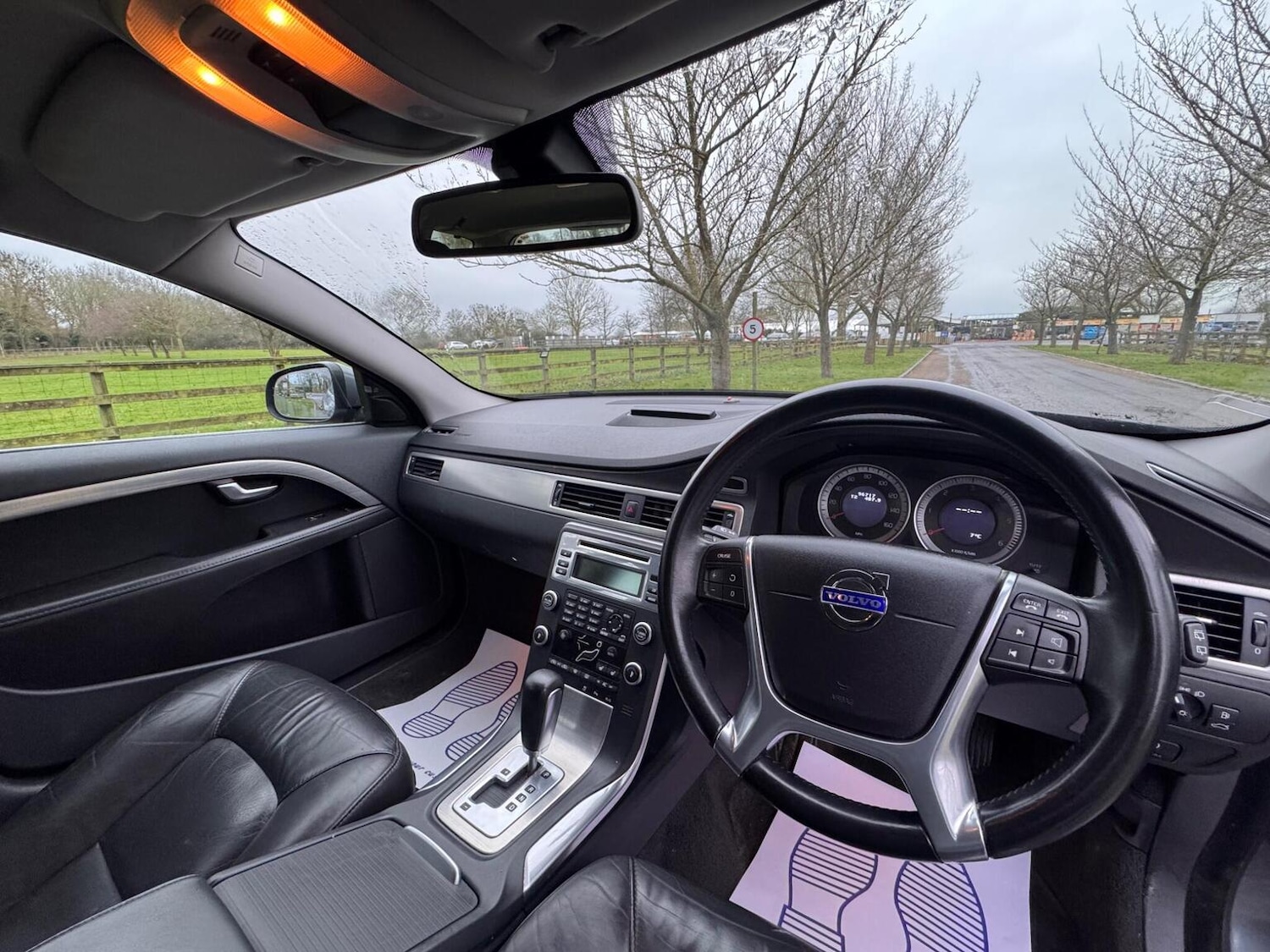 Used Volvo V70 2010 for sale - 77482294: Photo 13