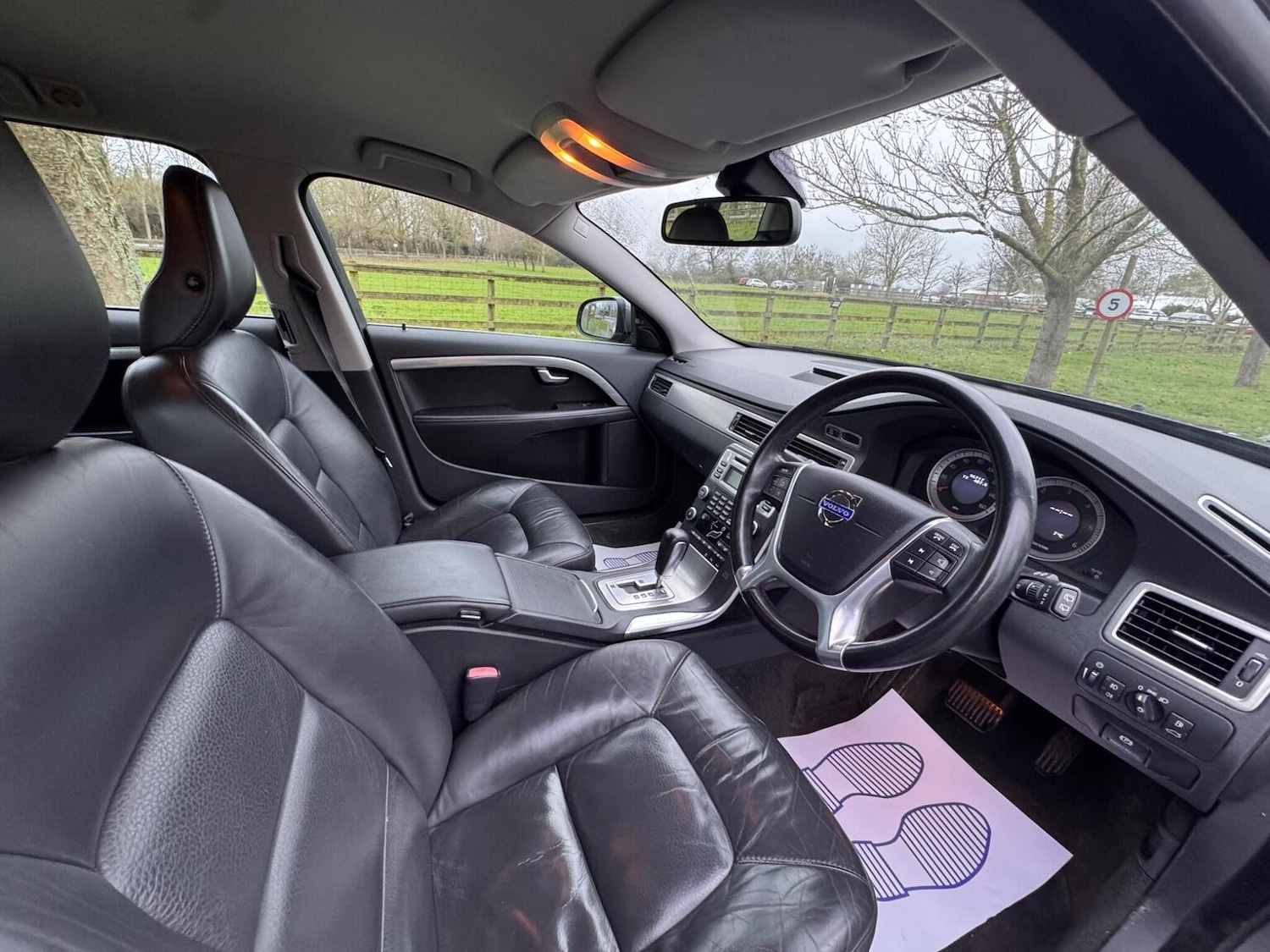 Used Volvo V70 2010 for sale - 77482294: Photo 14