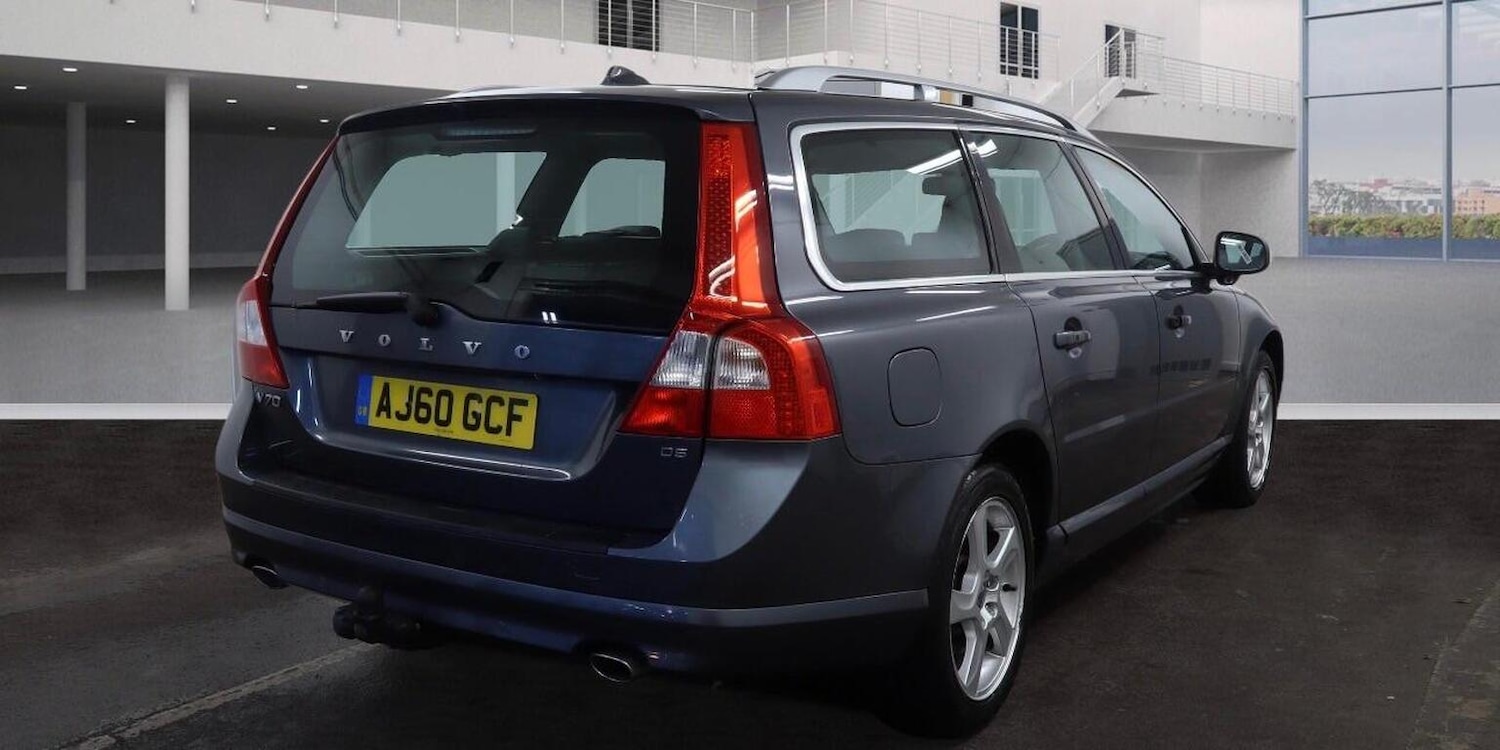 Used Volvo V70 2010 for sale - 77482294: Photo 4