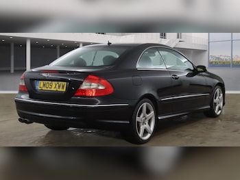 Used Mercedes-Benz CLK 2009 for sale - 76687419: Photo